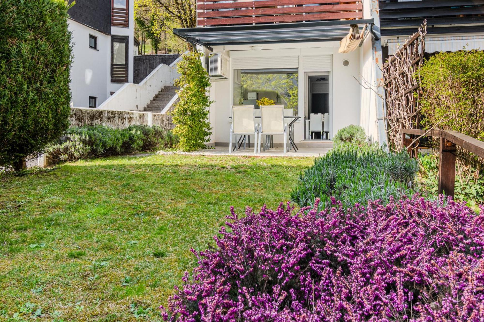 Apartment Mojca Bovec Exterior foto